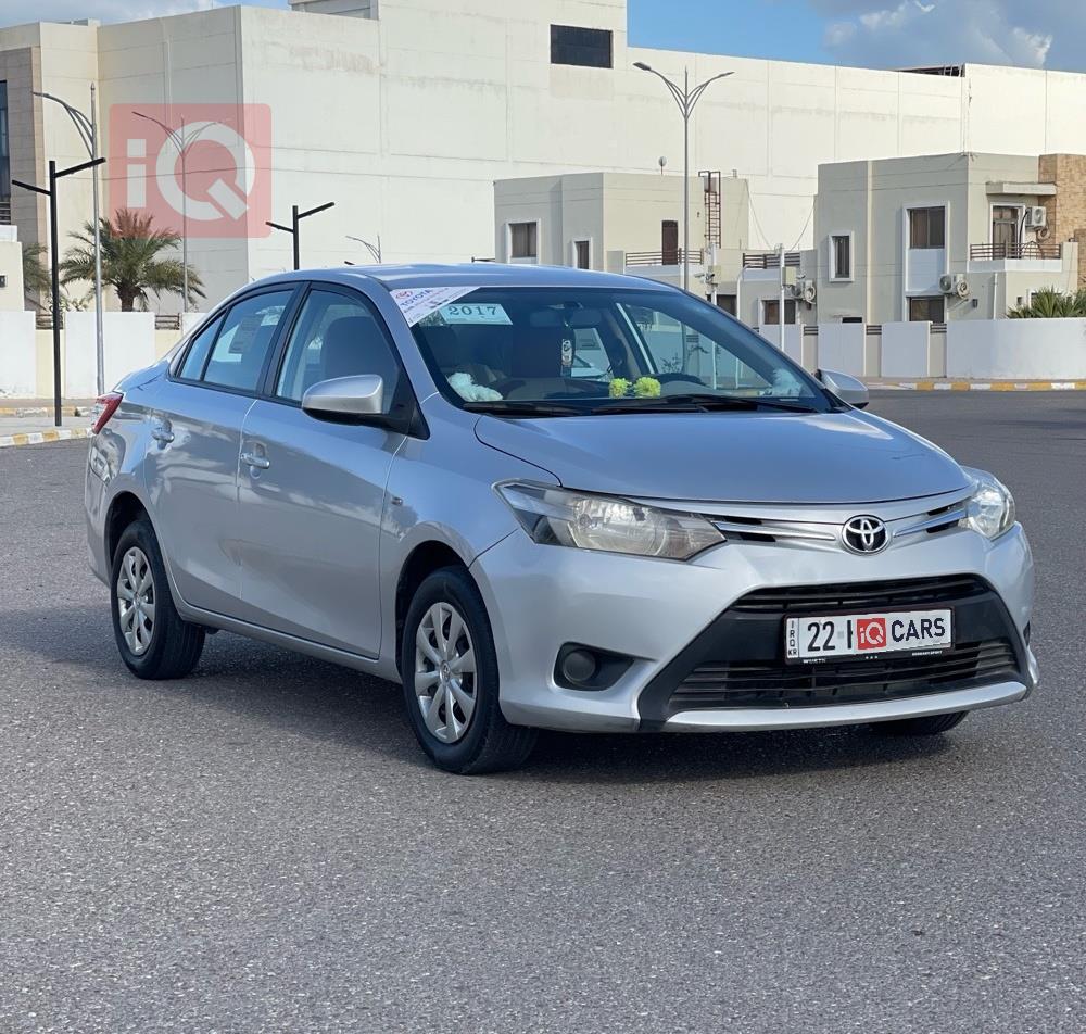 تۆیۆتا یارس